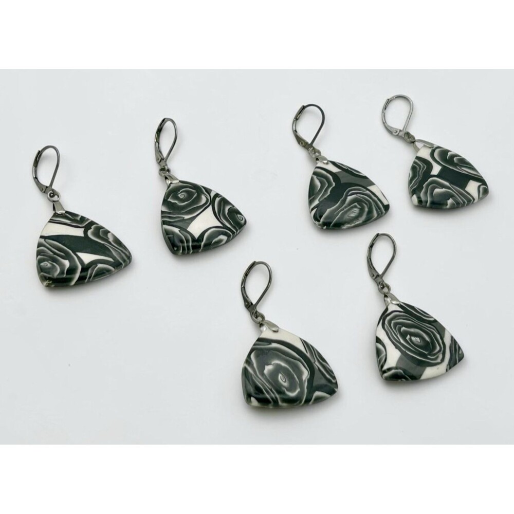 Handmade Polymer Clay Dangle Earrings Black & White Rose Triangle SS Lever back - Picture 5 of 9